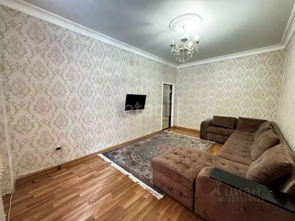 2-к кв. Дагестан, Махачкала ул. Магарамкентская, 15 (68.0 м) - Фото 0