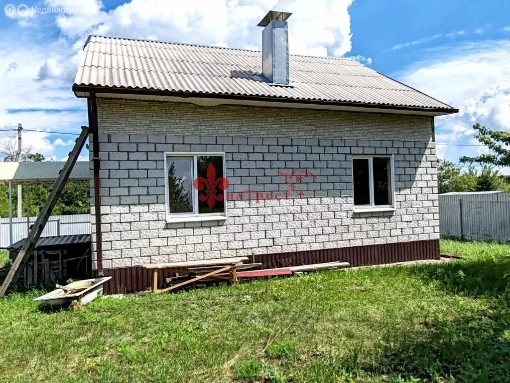 Дом в Майский, улица Есенина, 30 (140 м) - Фото 1