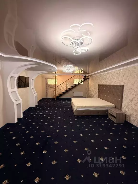 2-к кв. Крым, Симферополь ул. Исмаила Гаспринского, 7 (90.0 м) - Фото 1