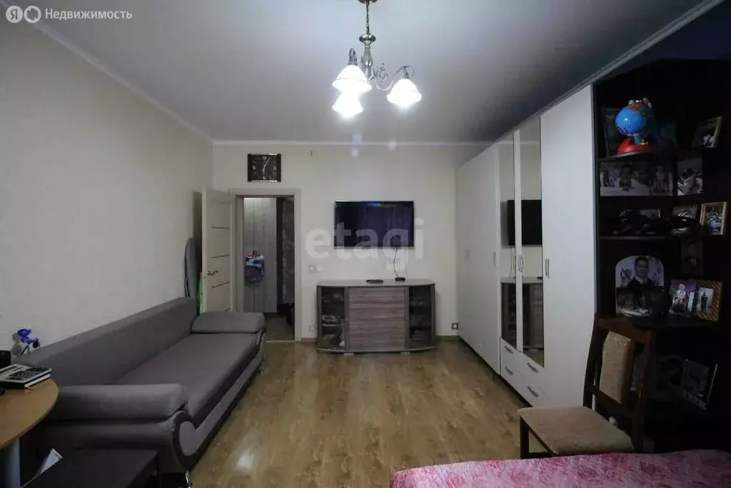 1-комнатная квартира: Новый Уренгой, улица Газовиков, 2Д (44.5 м) - Фото 1