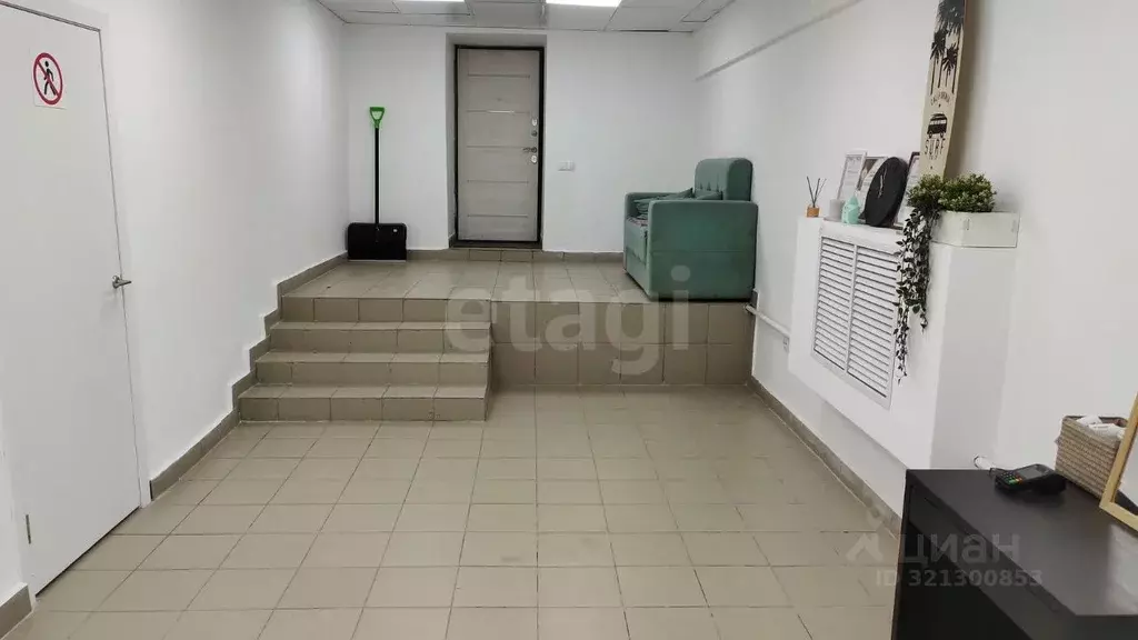 Помещение свободного назначения в Татарстан, Казань ул. Мидхата ... - Фото 0
