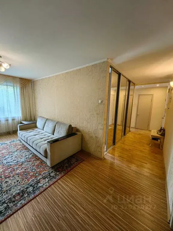 3-к кв. Новосибирская область, Новосибирск Учительская ул., 19/1 (59.0 ... - Фото 0