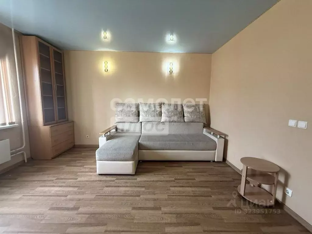 1-к кв. Белгородская область, Старый Оскол Зеленый Лог мкр, 6 (40.0 м) - Фото 1