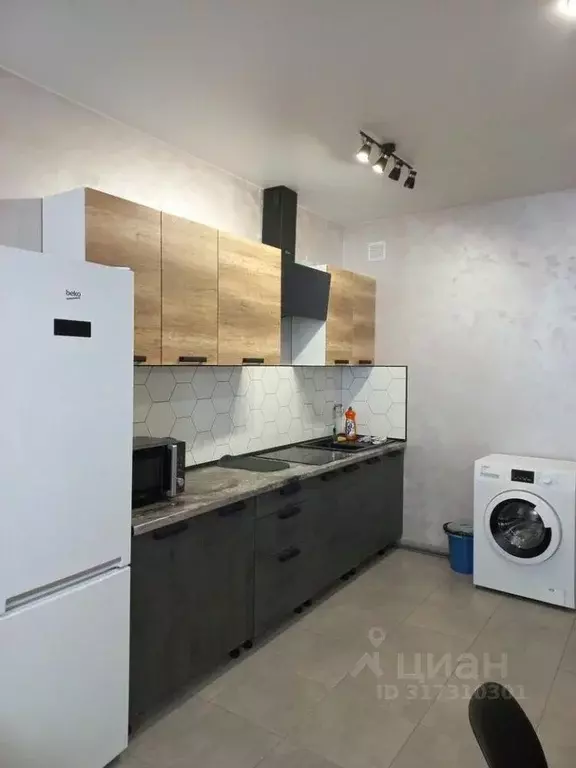 1-к кв. Краснодарский край, Анапа ул. Толстого, 130к3 (43.0 м) - Фото 0