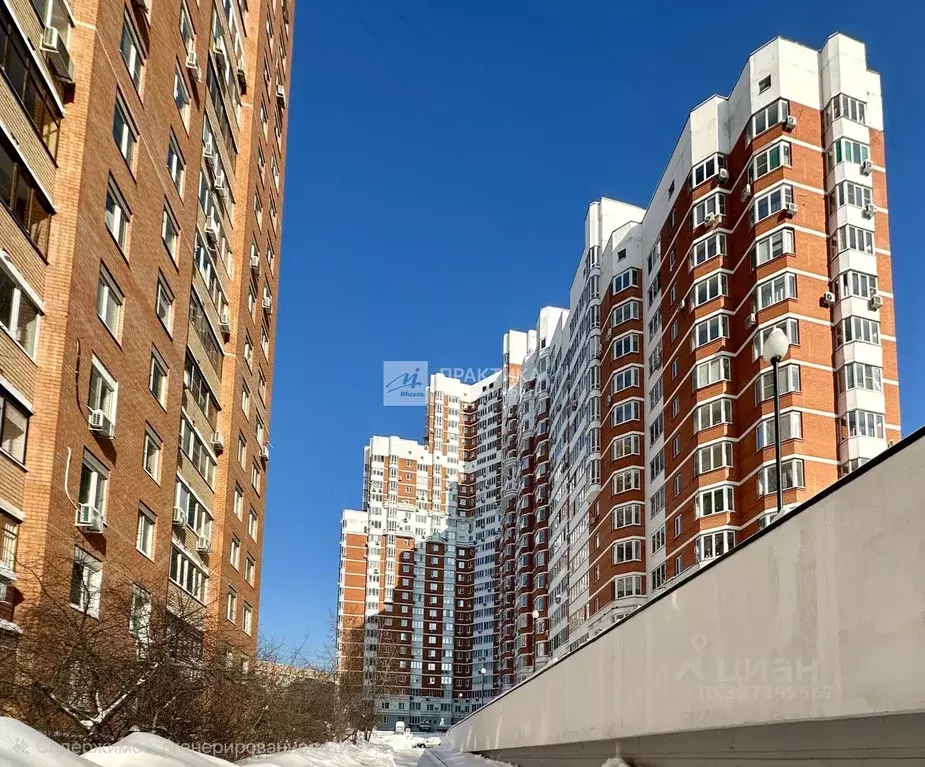Гараж в Москва ул. Генерала Глаголева, 19 (14 м) - Фото 1