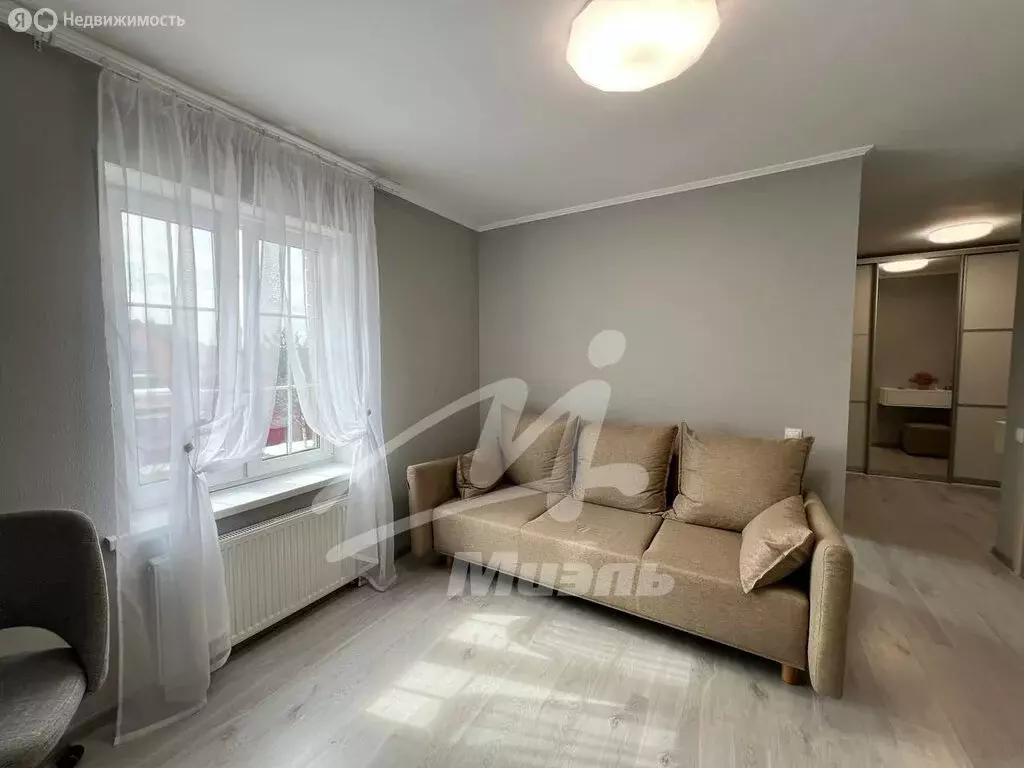 1-комнатная квартира: Лобня, улица Колычева, 4 (37 м) - Фото 1