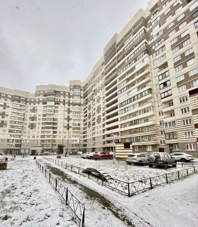 Студия Ленинградская область, Мурино Всеволожский район, ул. Шоссе в ... - Фото 1