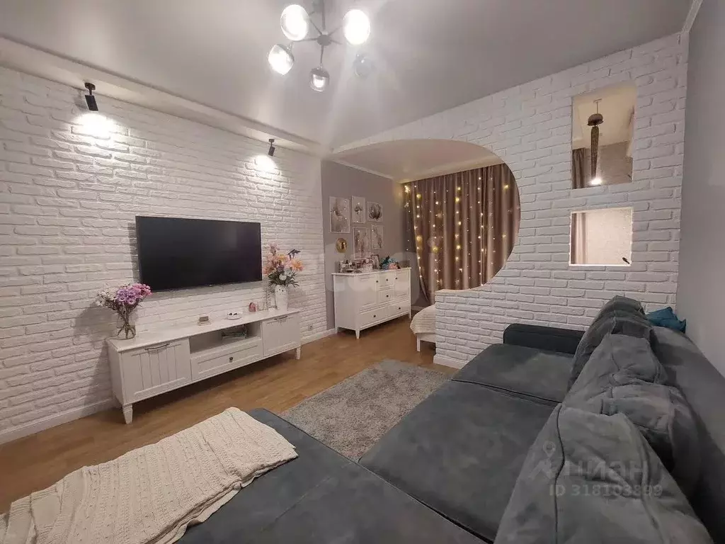 3-к кв. Саратовская область, Саратов проезд 1-й Тульский, 28 (81.6 м) - Фото 1
