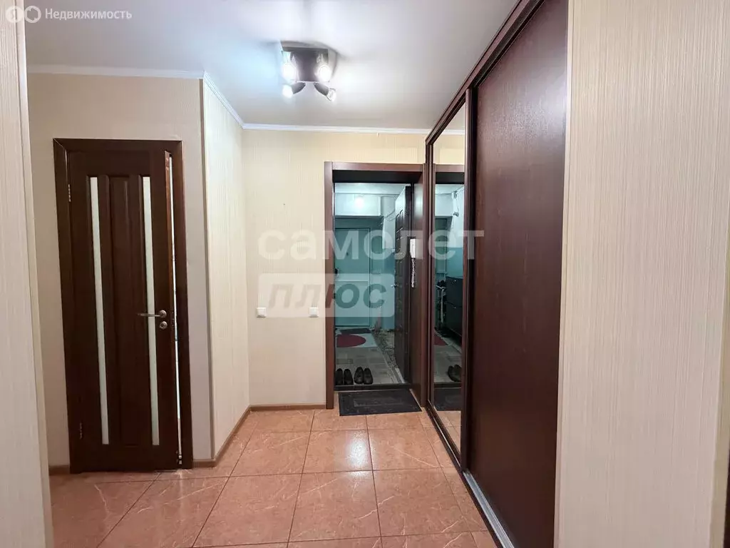 3-комнатная квартира: Казань, улица Фатыха Амирхана, 15 (80 м) - Фото 1