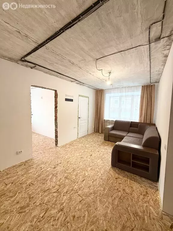 3-комнатная квартира: Братск, улица Обручева, 31Б (61 м) - Фото 1