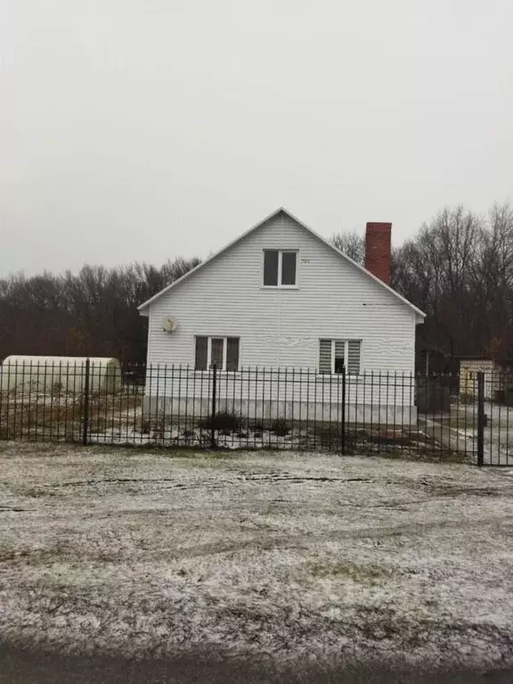 Дом в Белгородская область, Губкинский городской округ, с. Сергиевка ... - Фото 1