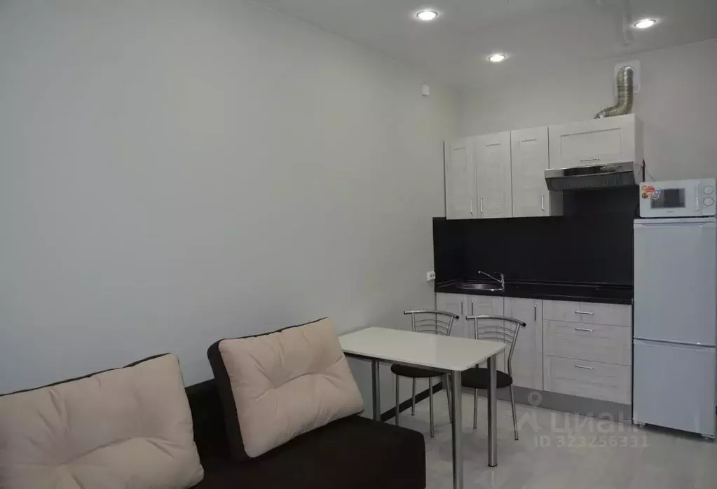 Студия Иркутская область, Иркутск ул. Гоголя, 80 (24.0 м) - Фото 2