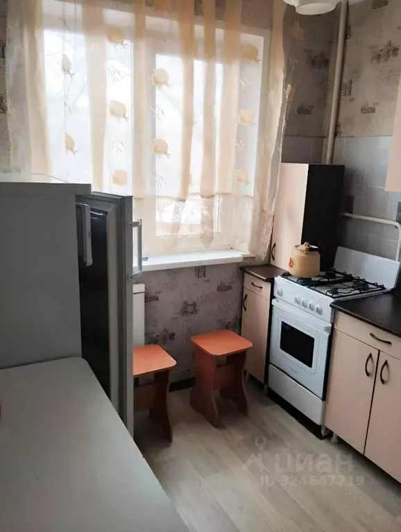 2-к кв. Красноярский край, Красноярск просп. Металлургов, 49 (45.0 м) - Фото 1