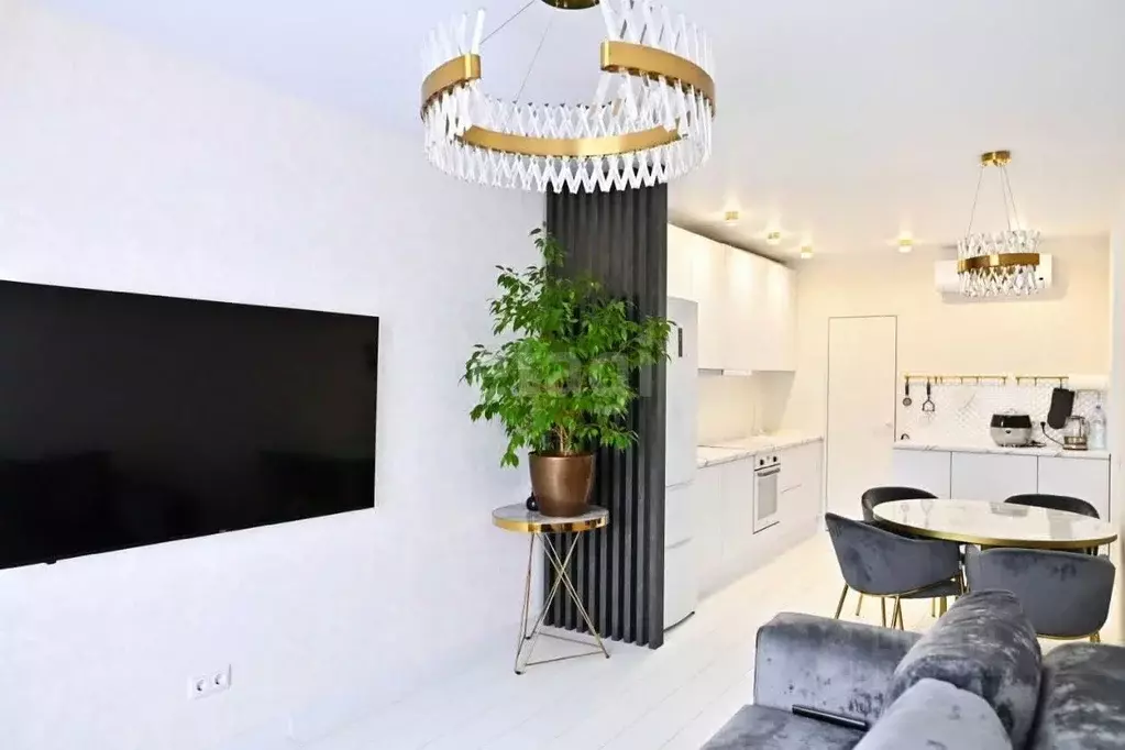 2-к кв. Башкортостан, Уфа ул. Менделеева, 1/1 (80.0 м) - Фото 1