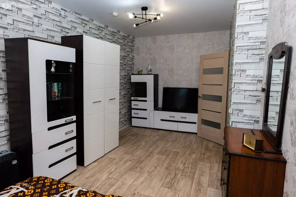 1-комнатная квартира: Шелехов, 10-й квартал, 1 (37.6 м) - Фото 1