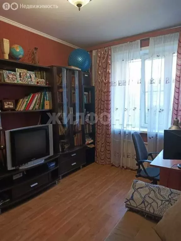 3-комнатная квартира: Новосибирск, 3-й переулок Крашенинникова, 4 ... - Фото 0
