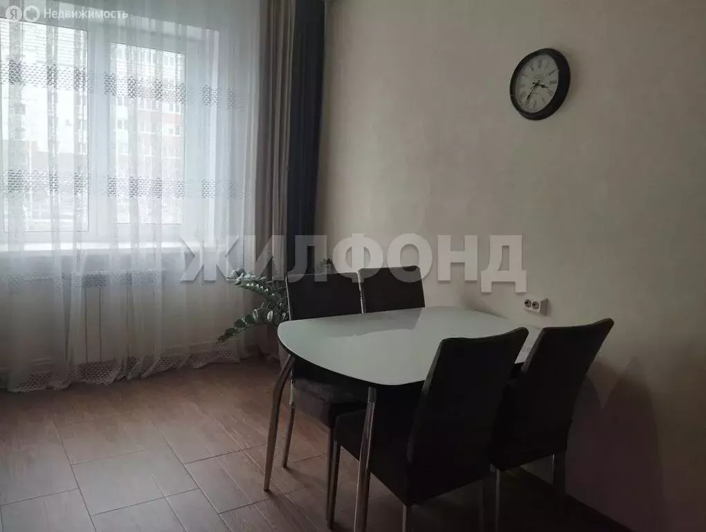 2-комнатная квартира: Барнаул, Балтийская улица, 1 (60.5 м) - Фото 1