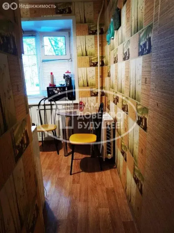 3-комнатная квартира: Губаха, проспект Ленина, 55 (61.9 м) - Фото 1