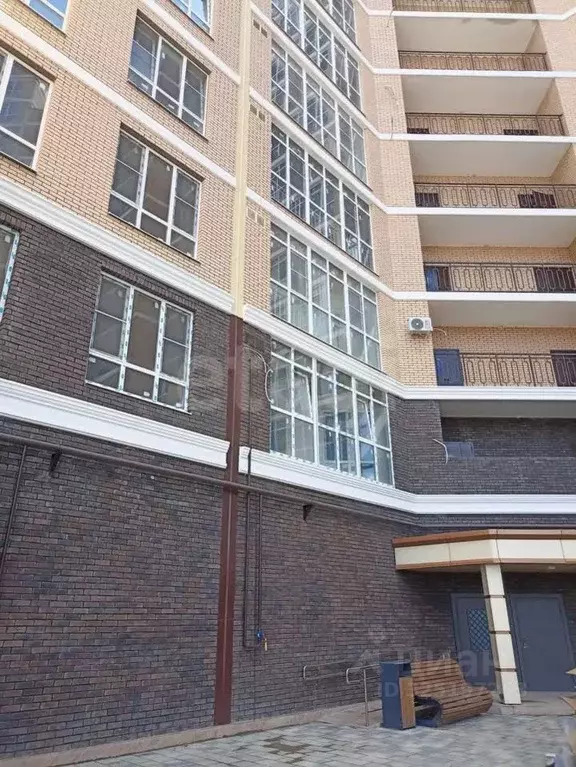 2-к кв. Адыгея, Майкоп ул. Пирогова, 4 (73.8 м) - Фото 1