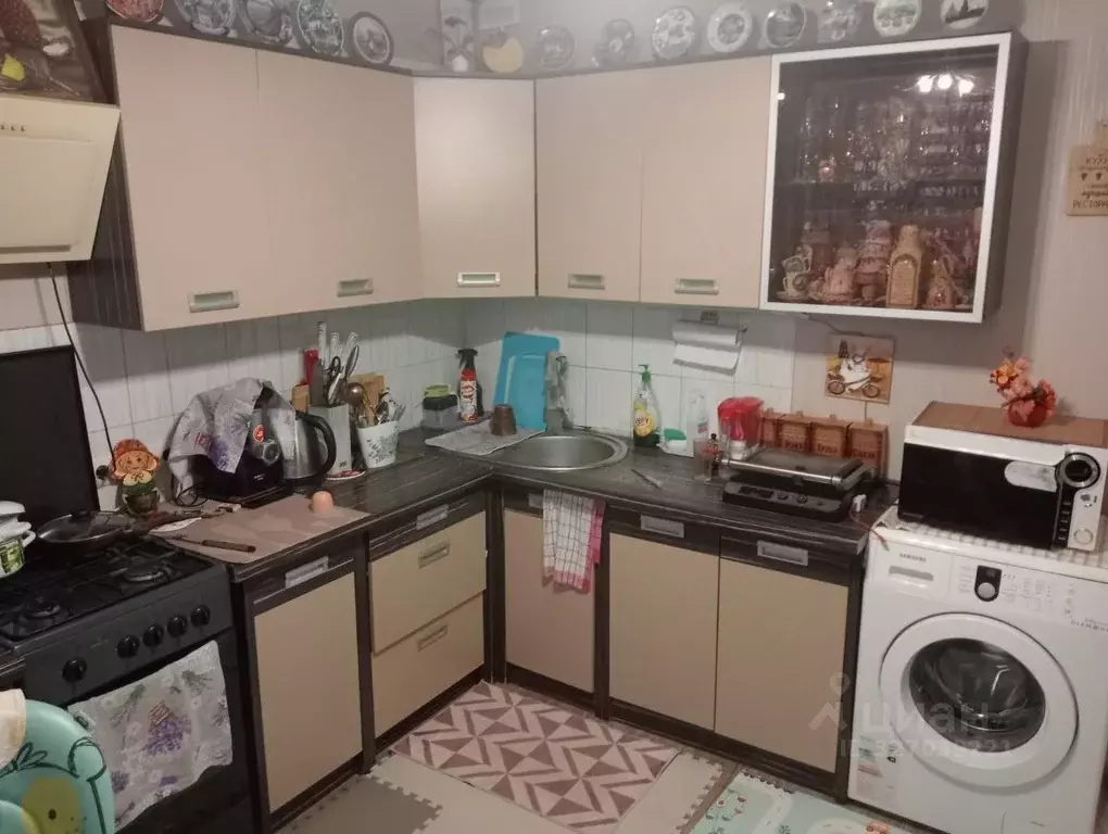 1-к кв. Волгоградская область, Волгоград ул. Базарова, 4 (38.6 м) - Фото 0