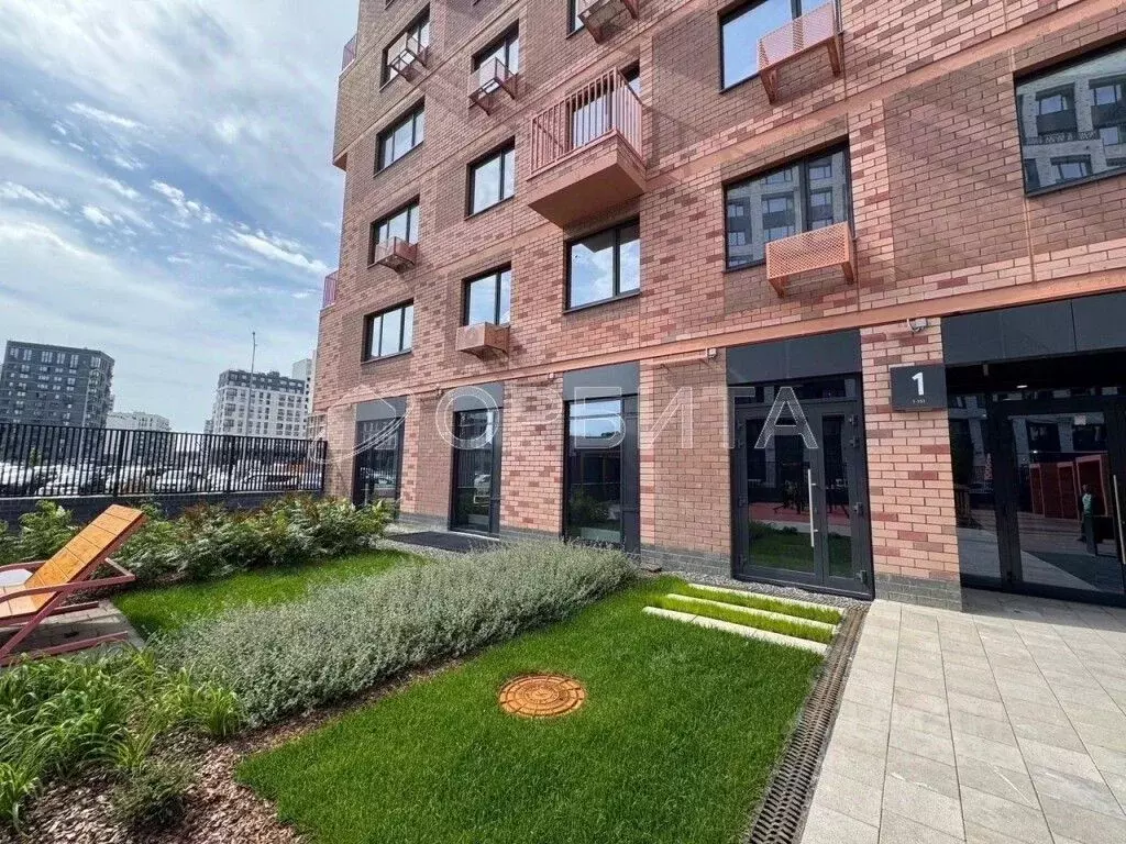 Помещение свободного назначения в Тюменская область, Тюмень ул. Андрея ... - Фото 1