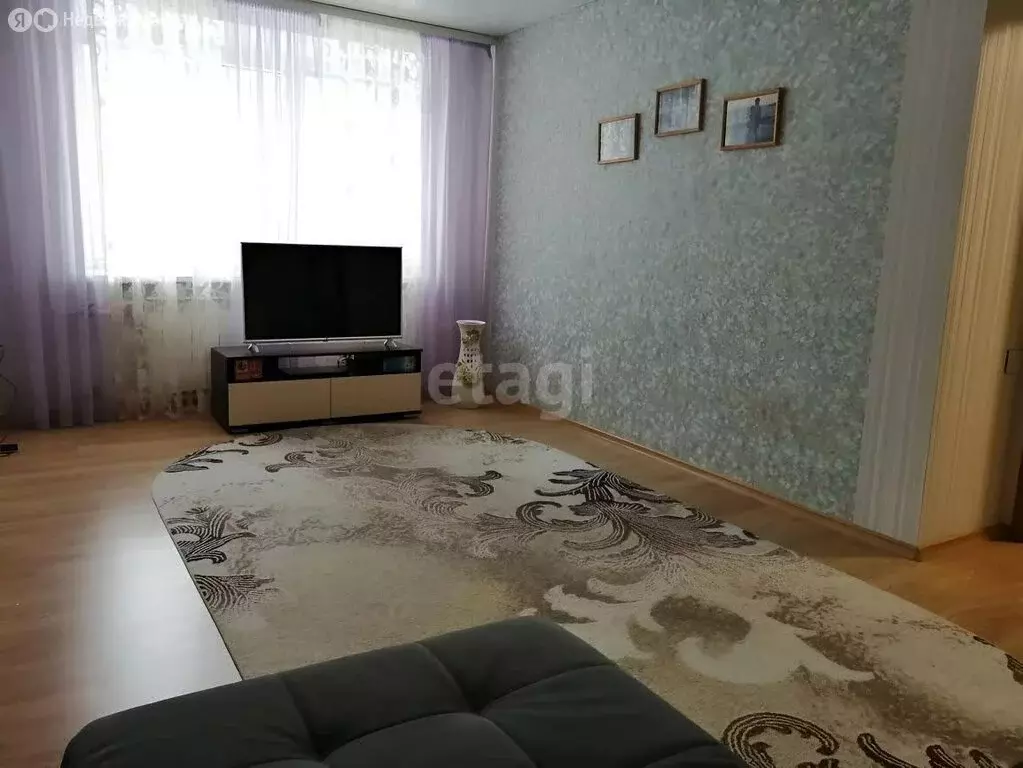 3-комнатная квартира: Стерлитамак, Коммунистическая улица, 18 (62.6 м) - Фото 1
