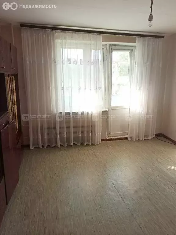 3-комнатная квартира: Казань, улица Юлиуса Фучика, 107 (66.1 м) - Фото 1