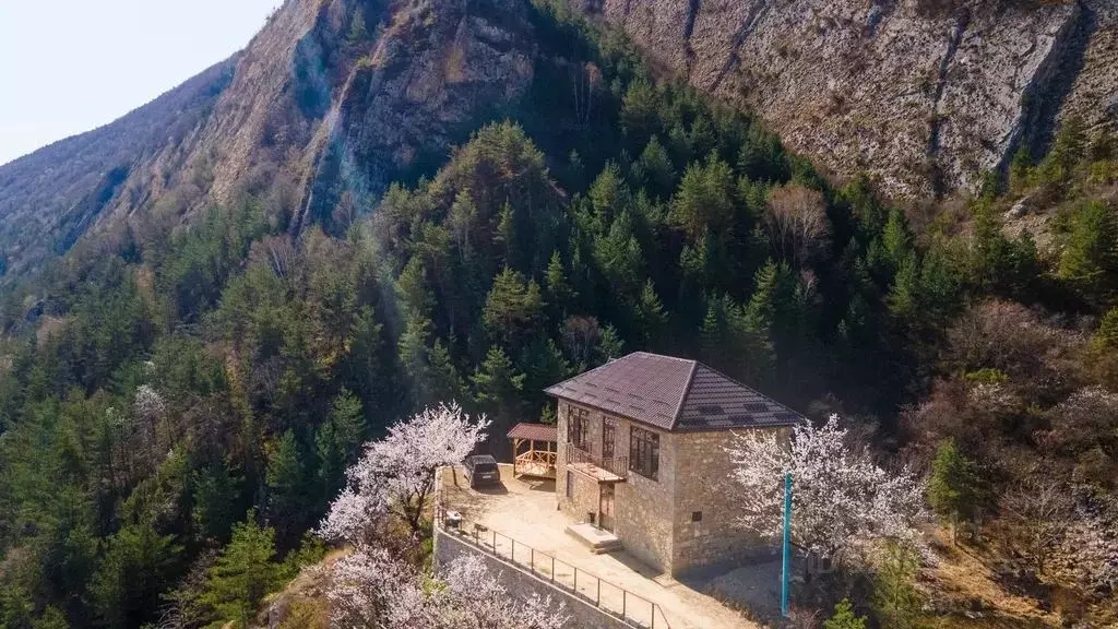 Дом в Дагестан, с. Гуниб 9к2 (135 м) - Фото 1