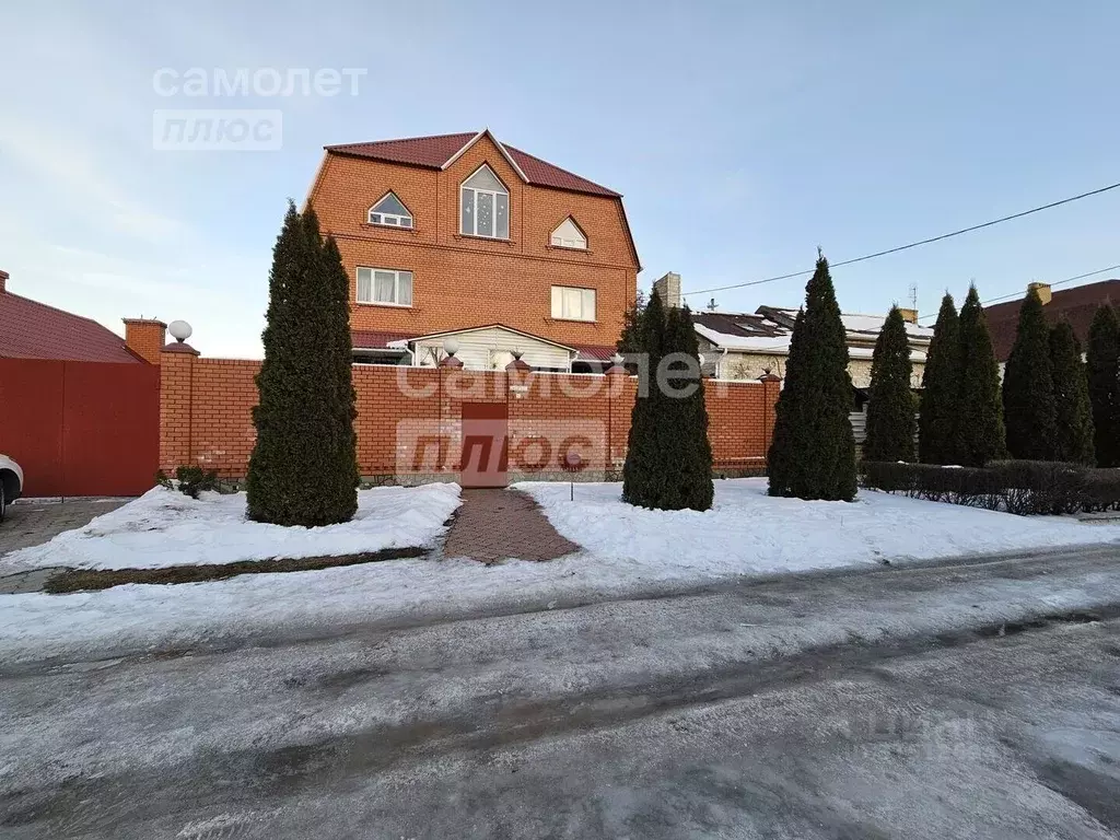 Дом в Волгоградская область, Волгоград Финская ул., 41 (500 м) - Фото 0