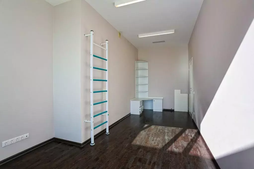 4-к кв. Крым, Ялта проезд Парковый, 6А (237.7 м) - Фото 1