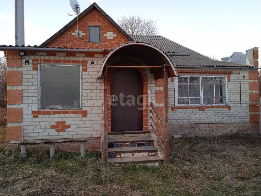 Дом в Белгородская область, Новооскольский муниципальный округ, с. ... - Фото 1