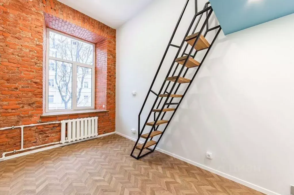 Студия Санкт-Петербург Сытнинская пл., 3 (25.0 м) - Фото 1