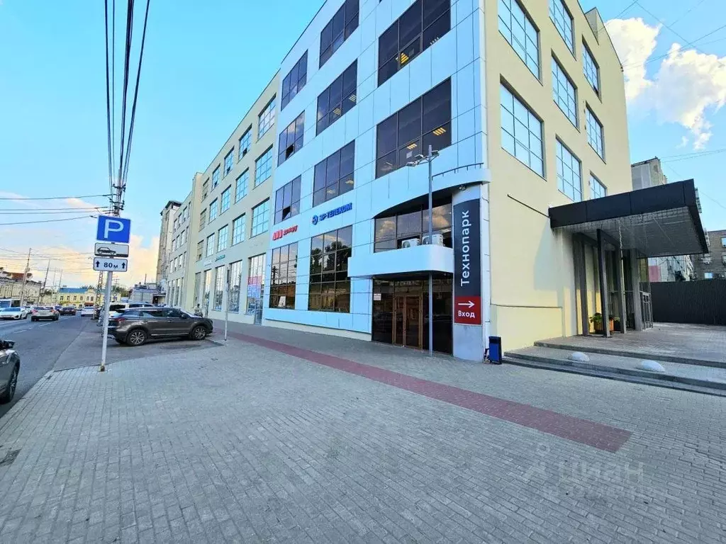 Офис в Саратовская область, Саратов ул. Имени И.С. Кутякова, 5 (902 м) - Фото 1