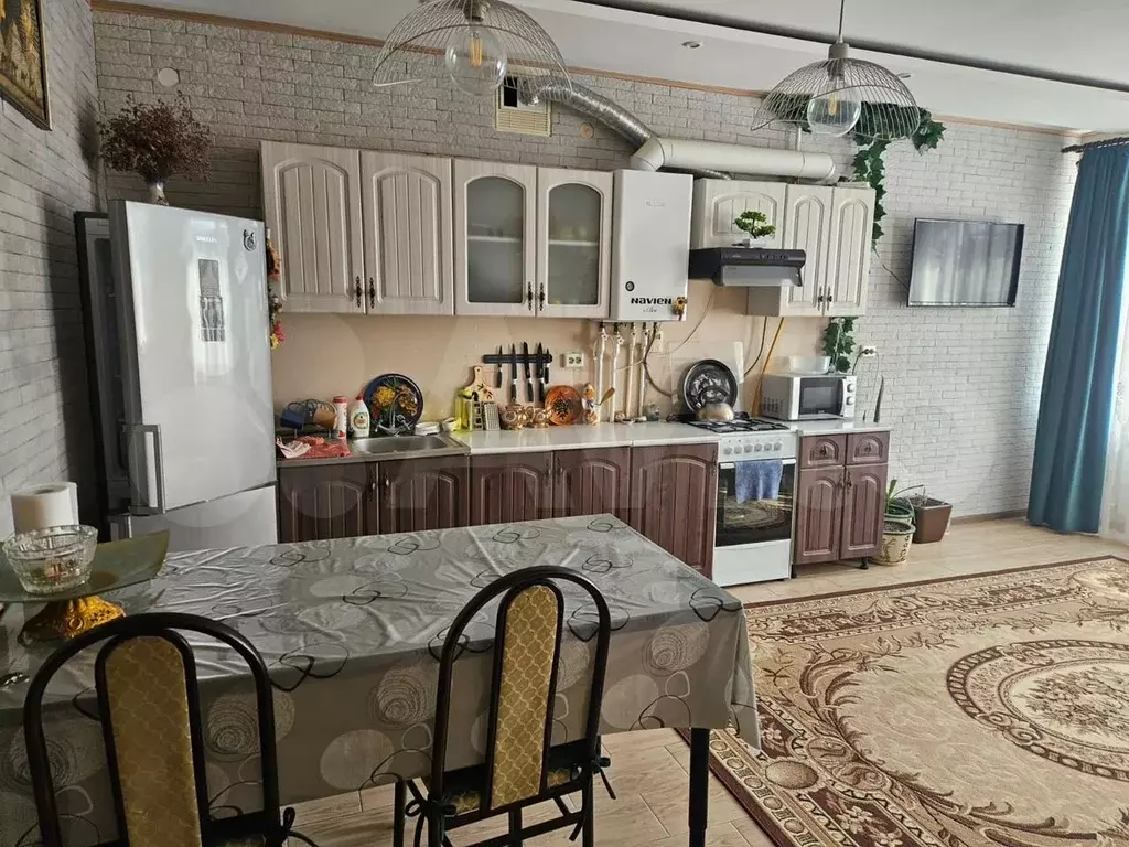 1-к. квартира, 36 м, 1/3 эт. - Фото 1