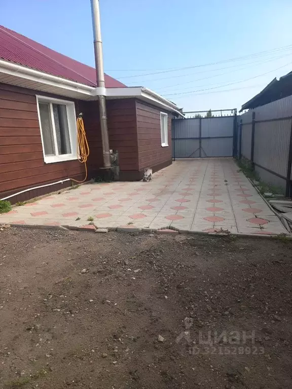 Дом в Омская область, Омск Порт-Артур мкр, ул. Свердлова (75 м) - Фото 1