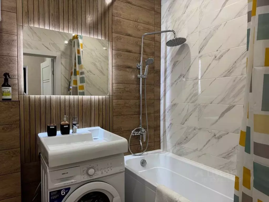 Студия Тюменская область, Тюмень ул. Республики, 204к11 (35.0 м) - Фото 2