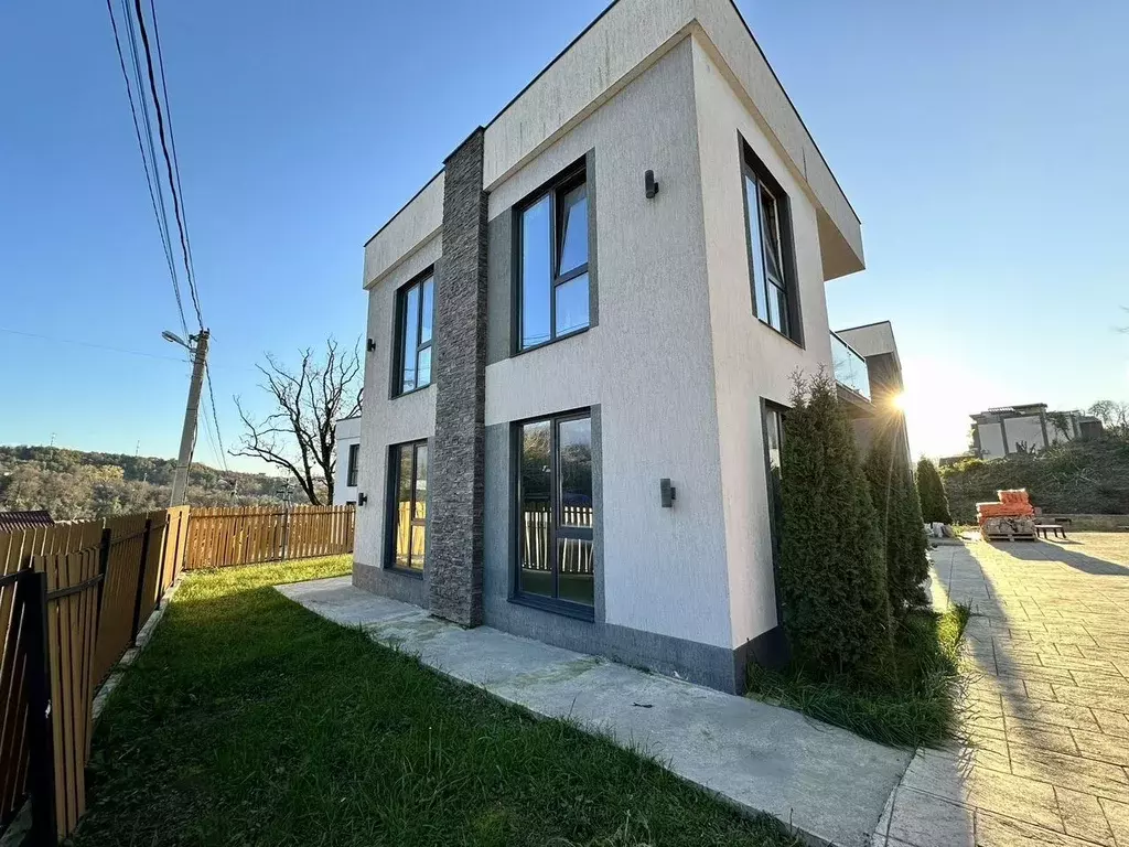 Дом в Краснодарский край, Сочи городской округ, с. Высокое ул. ... - Фото 1