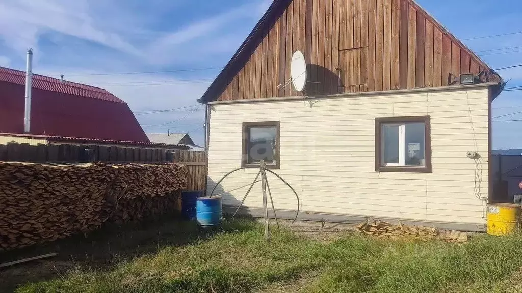 Дом в Бурятия, Иволгинский район, Гурульбинское с/пос, с. Поселье ул. ... - Фото 1