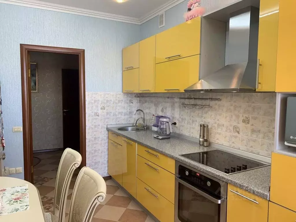 3-к кв. Ямало-Ненецкий АО, Ноябрьск Холмогорская ул., 41А (68.5 м) - Фото 1