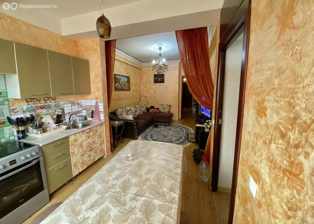 2-комнатная квартира: Махачкала, улица Ирчи Казака, 35 (56.6 м) - Фото 0