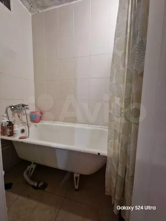 Комната 11 м в 4-к., 9/9 эт. - Фото 1