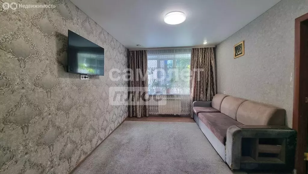 3-комнатная квартира: Бийск, Промышленная улица, 6 (51 м) - Фото 1