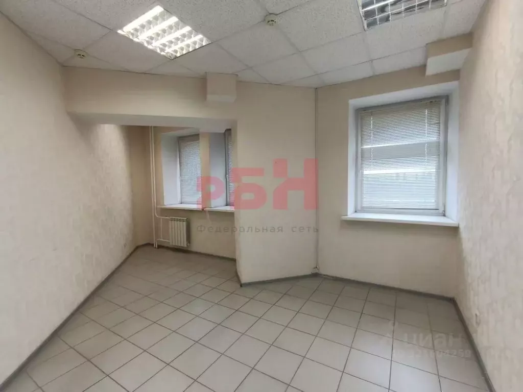 Офис в Тюменская область, Тюмень ул. Червишевский Тракт, 37 (15 м) - Фото 1