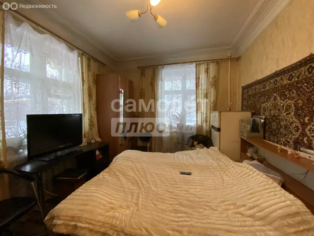 2-комнатная квартира: Октябрьский, улица Губкина, 7 (50 м) - Фото 1