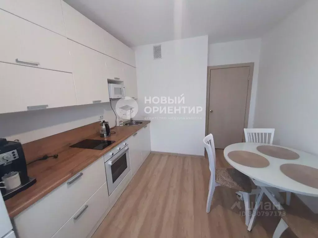 2-к кв. Свердловская область, Екатеринбург ул. Рябинина, 49А (47.0 м) - Фото 2