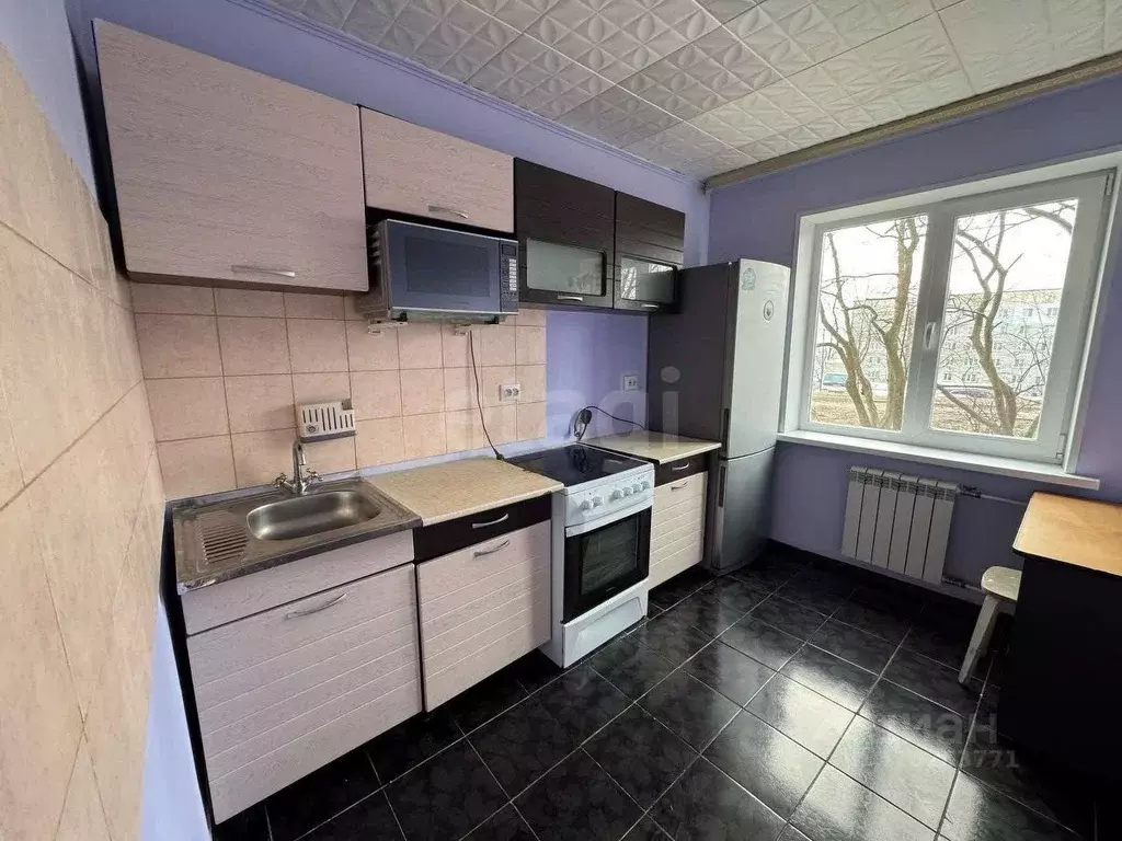 2-к кв. Приморский край, Владивосток ул. Нейбута, 47 (49.6 м) - Фото 0