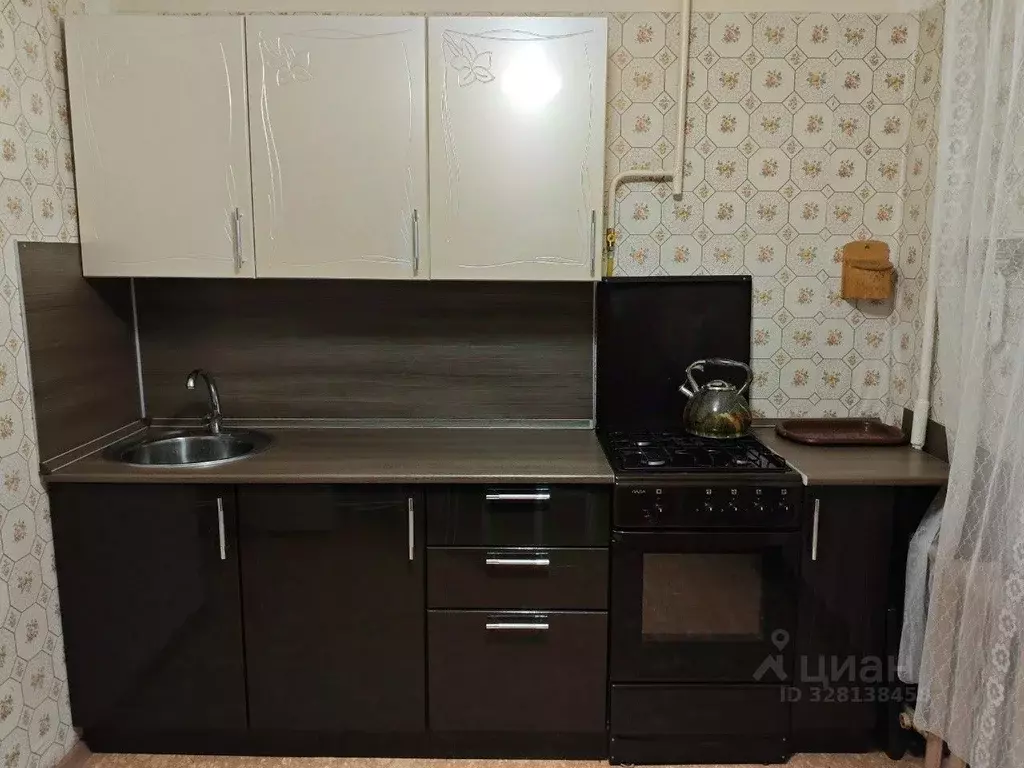 1-к кв. Ленинградская область, Кириши ул. Строителей, 17 (33.9 м) - Фото 1