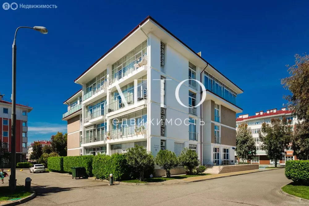 1-комнатная квартира: Сириус, бульвар Надежд, 10 (37 м) - Фото 0