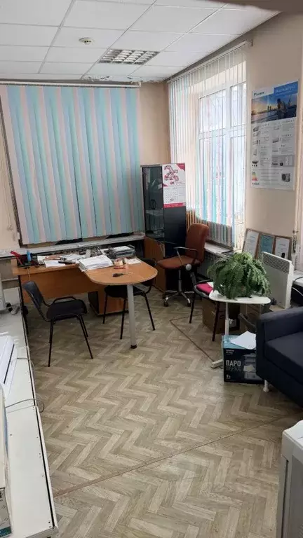 Офис в Удмуртия, Ижевск Майская ул., 28 (18 м) - Фото 1