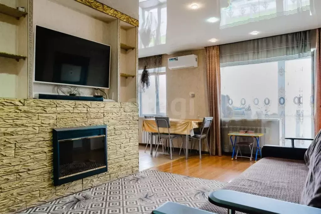 2-к кв. Хабаровский край, Комсомольск-на-Амуре ул. Аллея Труда, 54 ... - Фото 1